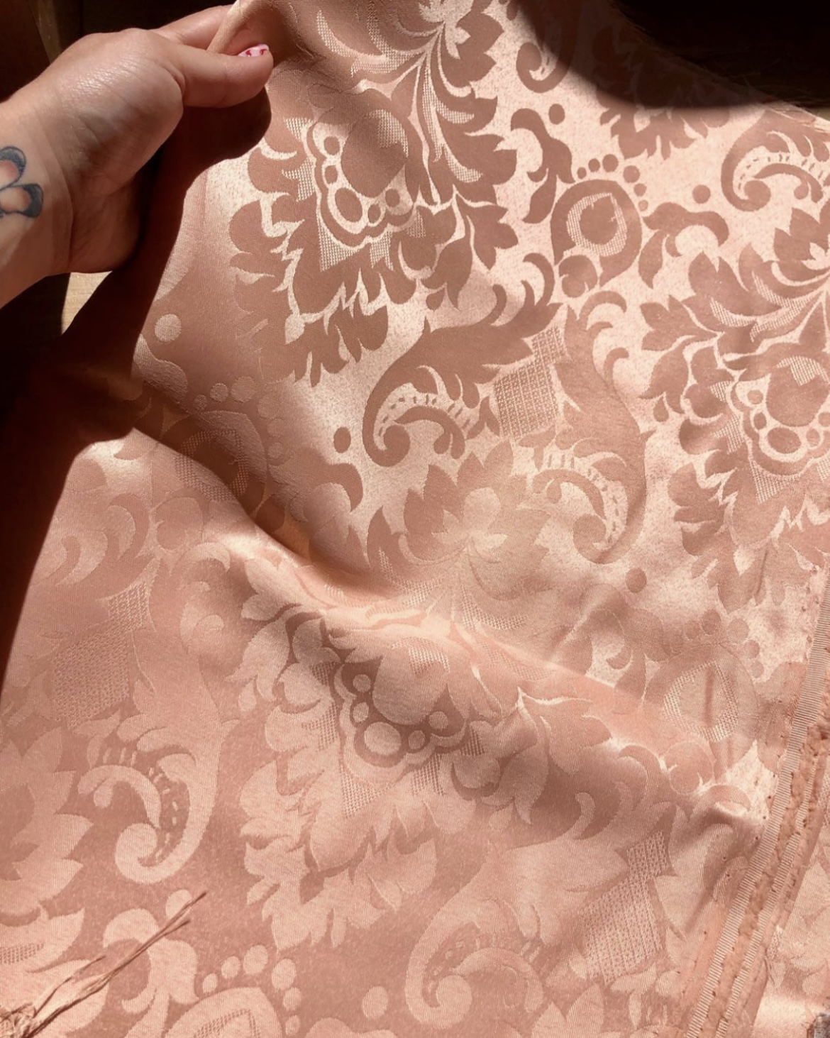 PEACHY PINK