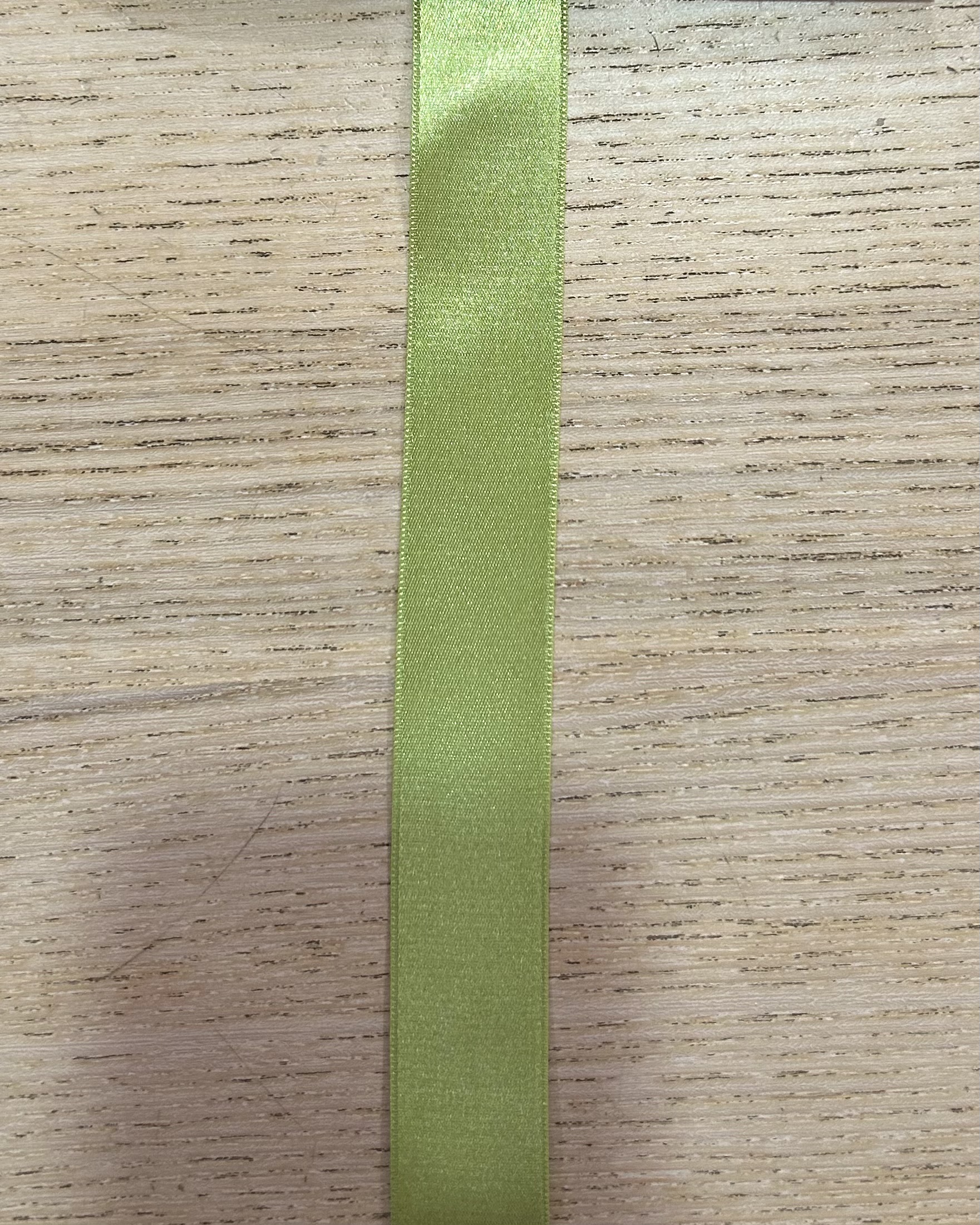 LETTUCE GREEN